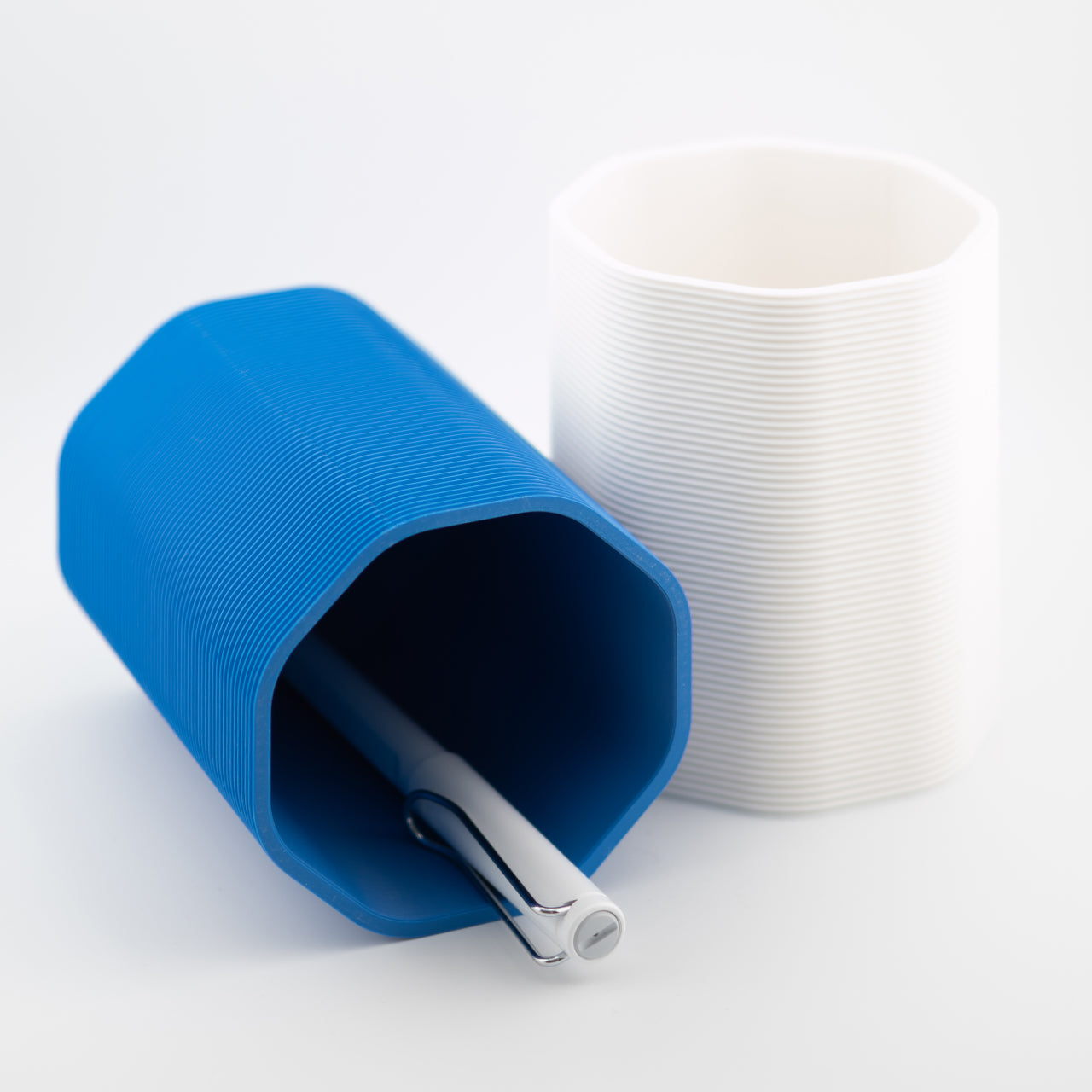 Pen Holder — product detail view 1
